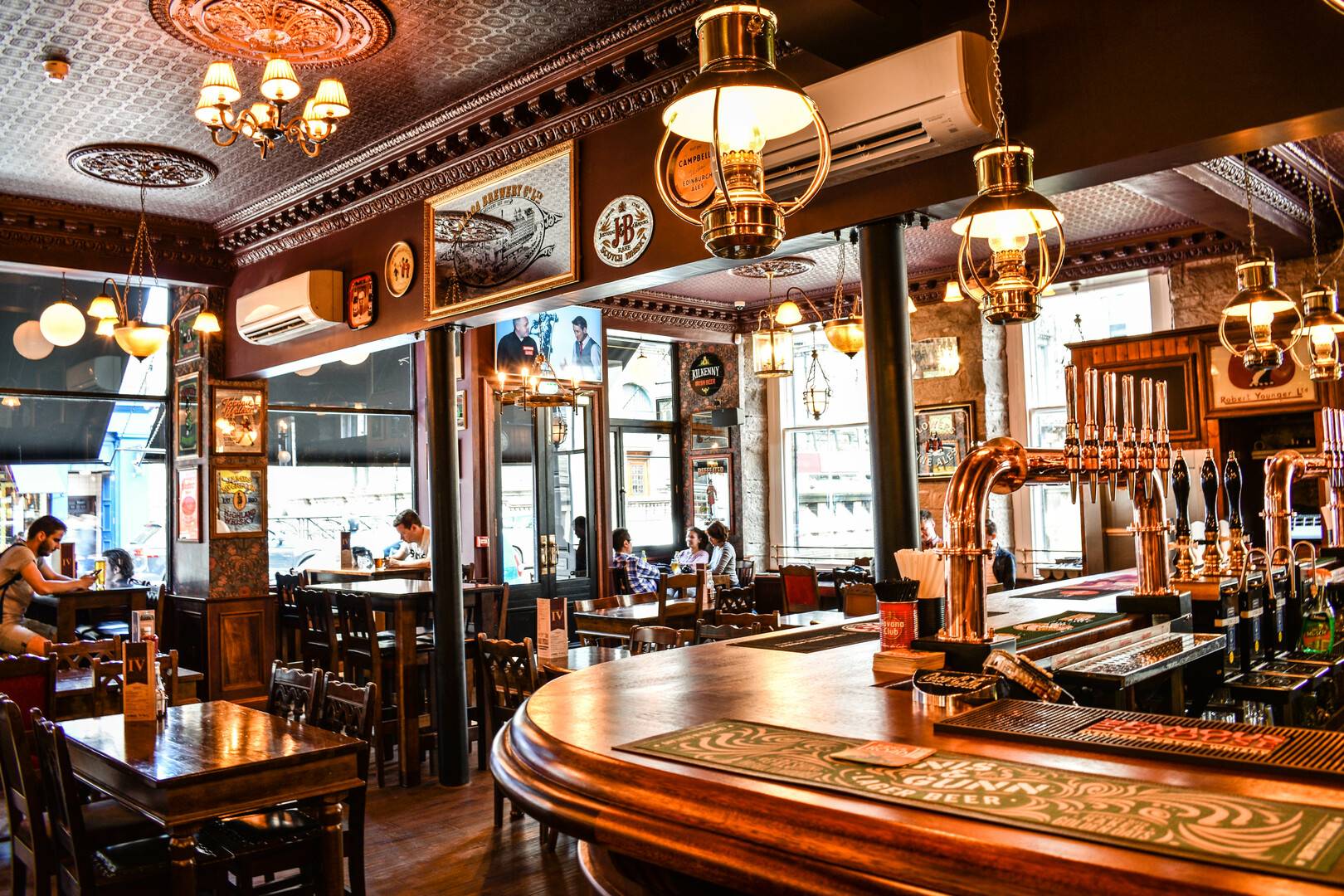 George IV Bar