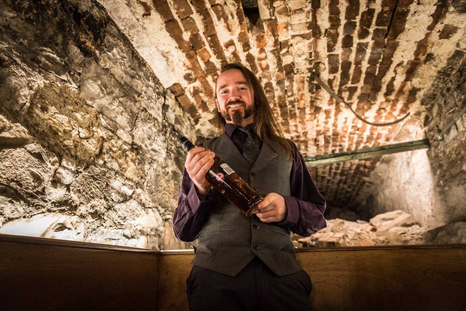 Tour Guide for the Lost Close Whisky Tour,© The Lost Close